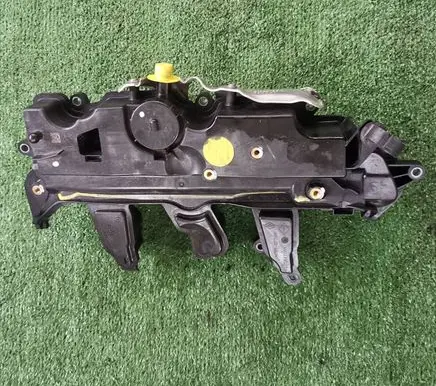 Renault Master III Rocker cam cover 118304798R