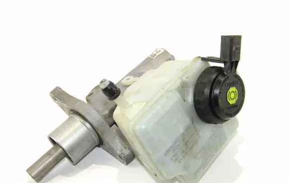 Volkswagen Caddy Master brake cylinder 1K1611301D