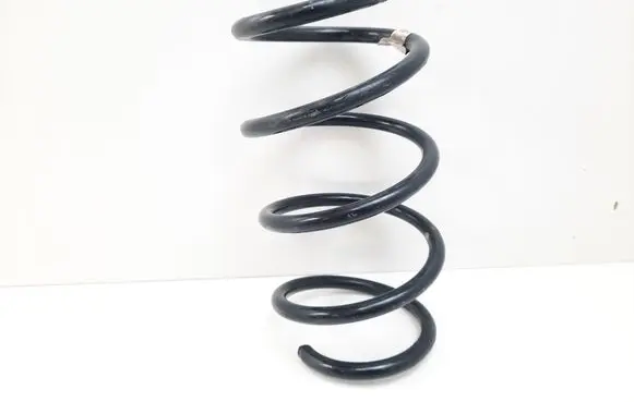 Volkswagen Golf VII Front coil spring