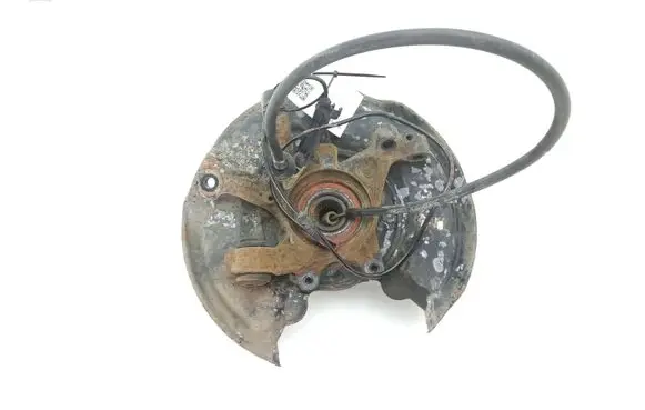 Mercedes-Benz C W203 Rear wheel hub