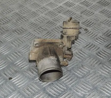 Nissan NP300 Throttle valve