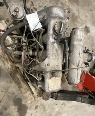 Mercedes-Benz COMPAKT W115 Engine swap 615011301 082110354