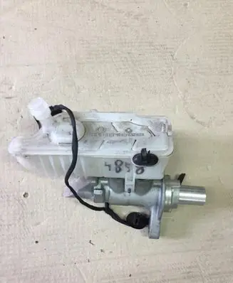 Renault Espace - Grand espace V Brake fluid reservoir 