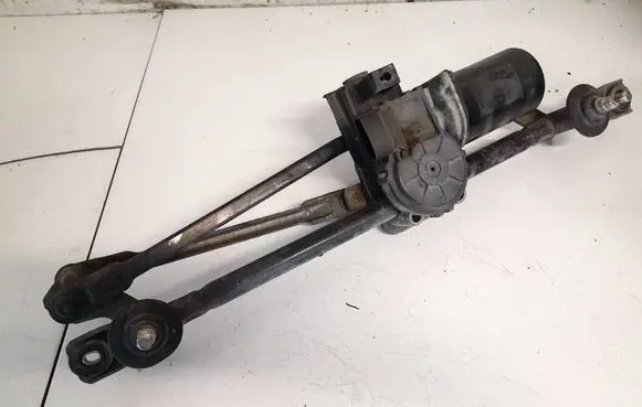 Hyundai Tucson JM Front wiper linkage and motor