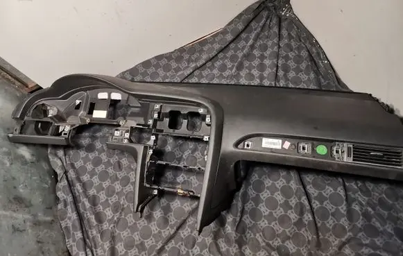Audi A6 S6 C6 4F Dashboard 4F0857067 4F1857041R