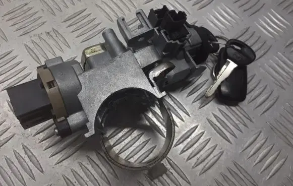 Mazda 2 Ignition lock GJ6A66938A