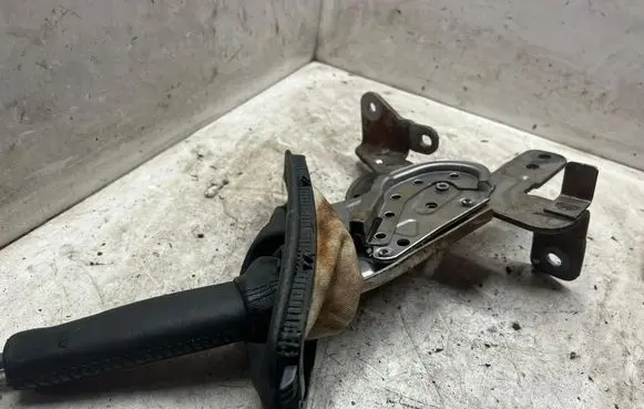 Nissan Pathfinder R51 Hand brake release handle 6X18A