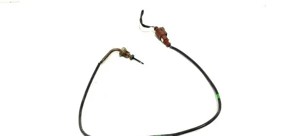 Volkswagen PASSAT B8 Exhaust gas temperature sensor 04L906088DN 42576