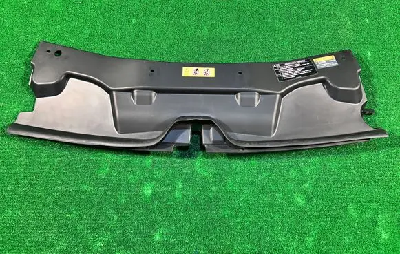 Mercedes-Benz Vito Viano W447 Engine bonnet/hood lock trim molding A4478850236
