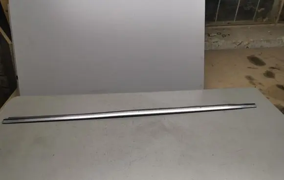 Mercedes-Benz S W140 Windshield trim 