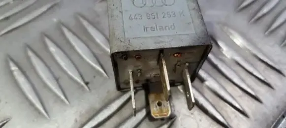 Audi A4 S4 B5 8D Other relay 443951253K 899512000
