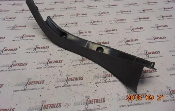 Mercedes-Benz E W211 (D) pillar trim (bottom) A2116920301