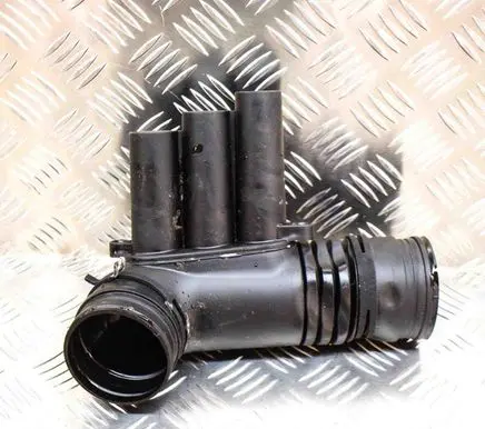 Audi Q3 8U Air intake duct part 04E129651D