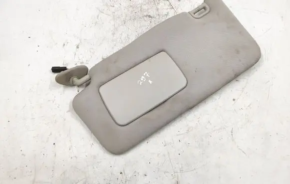 Subaru Legacy Sun visor