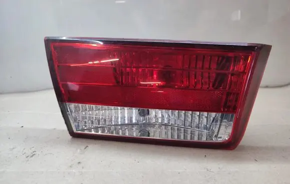 Hyundai Sonata Tailgate rear/tail lights