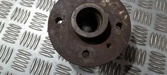 Daewoo Lanos Rear wheel hub 90142161
