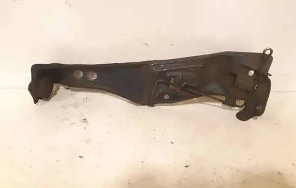 Audi A6 S6 C4 4A Fender mounting bracket