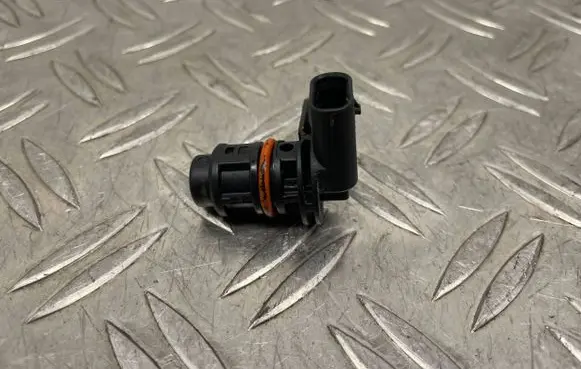 Ford Focus Camshaft position sensor HX7A12K073AA