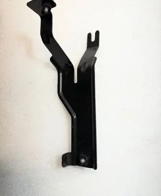 Mercedes-Benz E W212 Headlight/headlamp mounting bracket A2126200900