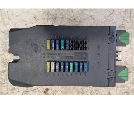 Mercedes-Benz Vito Viano W638 Fuse box set 08501002 0005400650