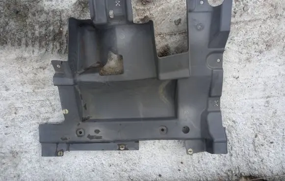 Volkswagen Multivan T5 Rear underbody cover/under tray 7H0825216C