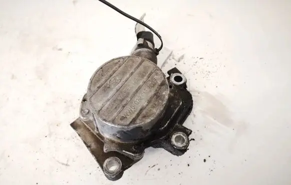 Seat Toledo II (1M) Vacuum pump 038145101B