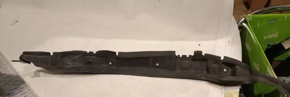 Mercedes-Benz S W220 Fender end trim A2208890525
