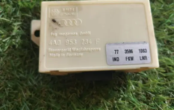 Audi A6 S6 C4 4A Immobilizer control unit/module 4A0953234F 6750491 7735961063