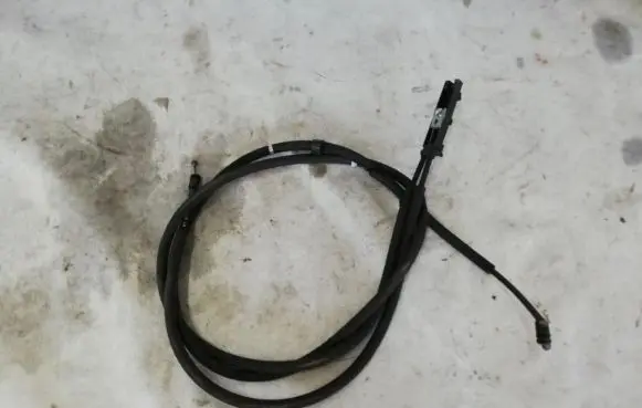 BMW 4 F32 F33 Engine bonnet/hood lock release cable 7313783
