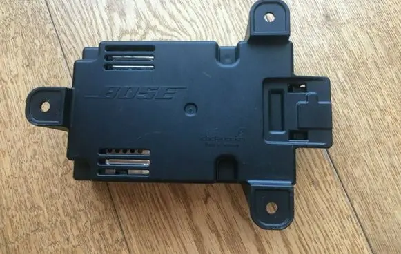 Audi A6 S6 C5 4B Sound amplifier 4F0035223B