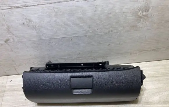 Mercedes-Benz CLS C219 Front trunk storage compartment A2119185336