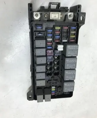 KIA Sorento Fuse module