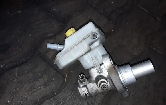 Opel Zafira C Master brake cylinder 03350890771