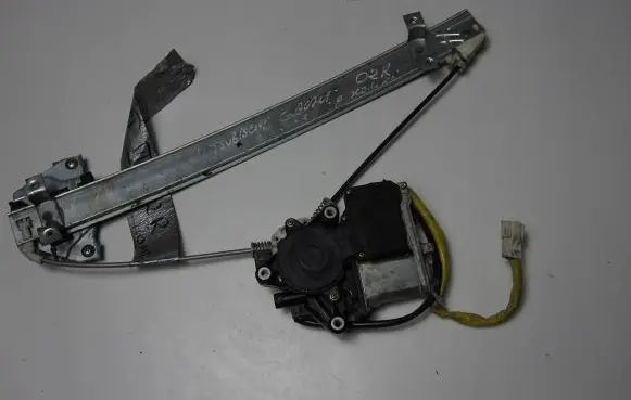 Mitsubishi Galant Front door window regulator with motor 0620200085