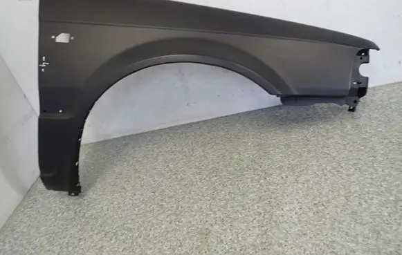 Mazda 323 Fender