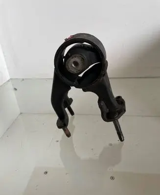 Toyota Corolla Verso AR10 Engine mount bracket 123710R010