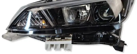 Nissan Leaf II (ZE1) Headlight/headlamp 260605SH0A4CAR