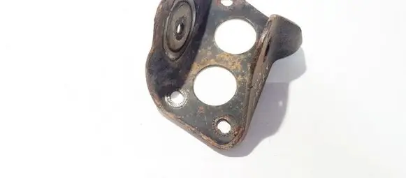 Volkswagen New Beetle Bracket in trunk/boot 
