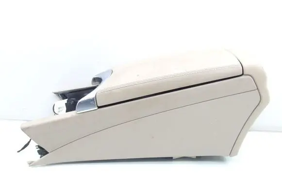 Mercedes-Benz C W205 Center console 