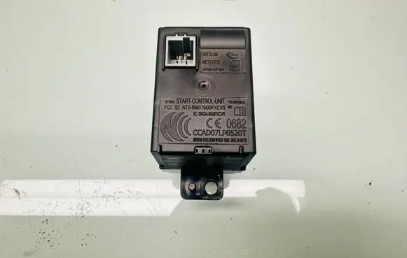 Jaguar XF X250 Ignition lock 6W8311572AK 32900007