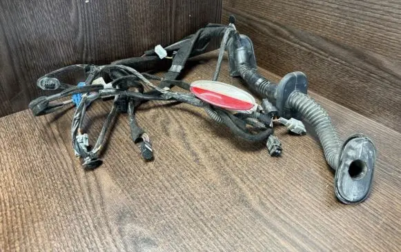 Renault Master III Front door wiring loom 8200969780 8200003263