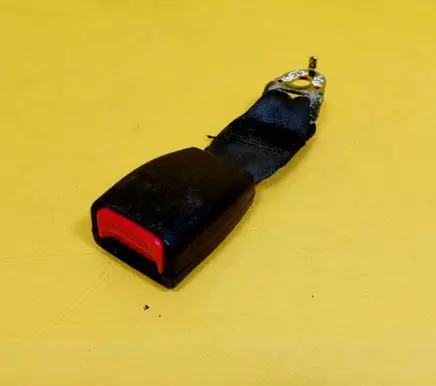 Hyundai Getz Rear seatbelt buckle 
