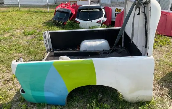 Toyota Hilux (AN10, AN20, AN30) Pickup box 