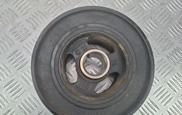 BMW 5 E60 E61 Crankshaft pulley 7513862