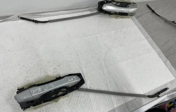 Skoda Octavia Mk3 (5E) Front door exterior handle 5F0837349A 5L0837885C