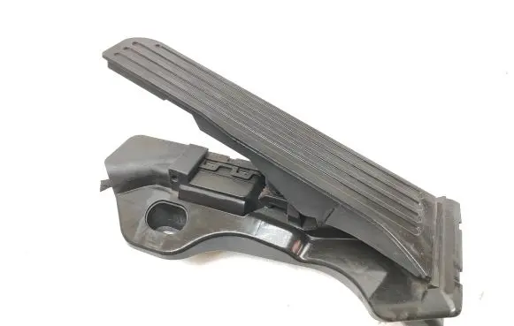 Audi Q3 8U Accelerator throttle pedal 1K1723503BA 6PV00889057