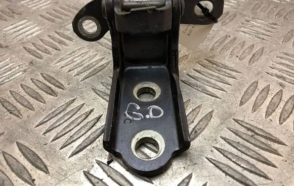 Toyota RAV 4 (XA50) Rear door lower hinge