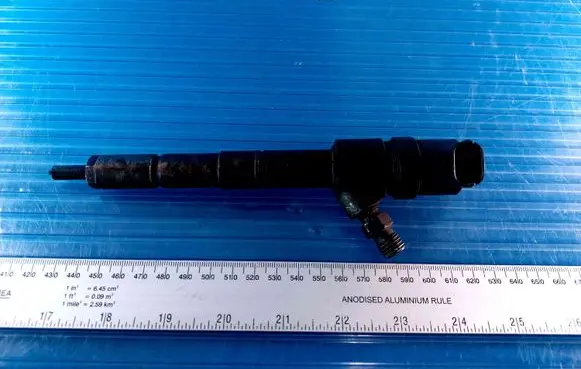 Opel Zafira B Fuel injector 0445110243 2306 3049