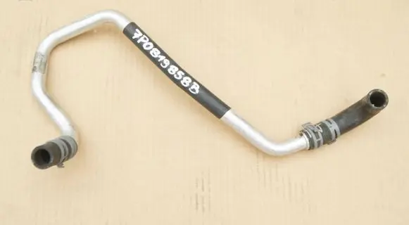 Volkswagen Touareg II Engine coolant pipe/hose 7P0819858B