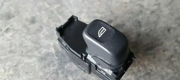 Volvo S60 Electric window control switch 30658696
